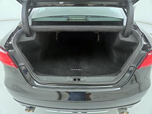 Photo of 2016 Black Nissan Maxima