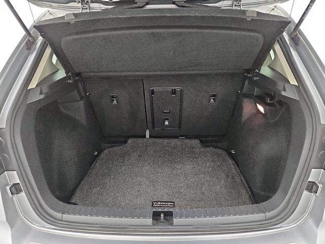 Photo of 2022 Gray Volkswagen Taos