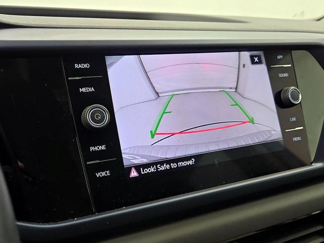 Photo of 2022 Gray Volkswagen Taos