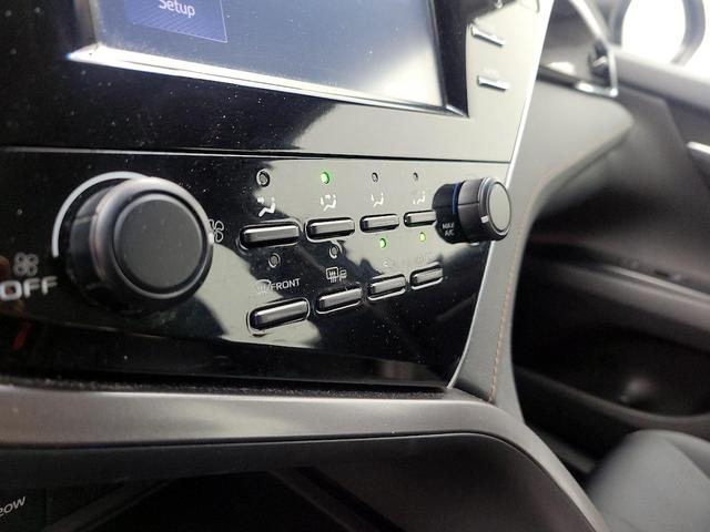 Photo of 2018 Blue Toyota Camry