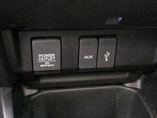 Photo of 2015 Black Honda Fit