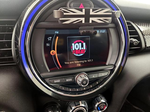 Photo of 2019 Black MINI Hardtop