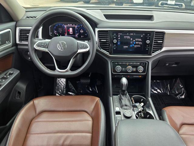 Photo of 2021 White Volkswagen Atlas