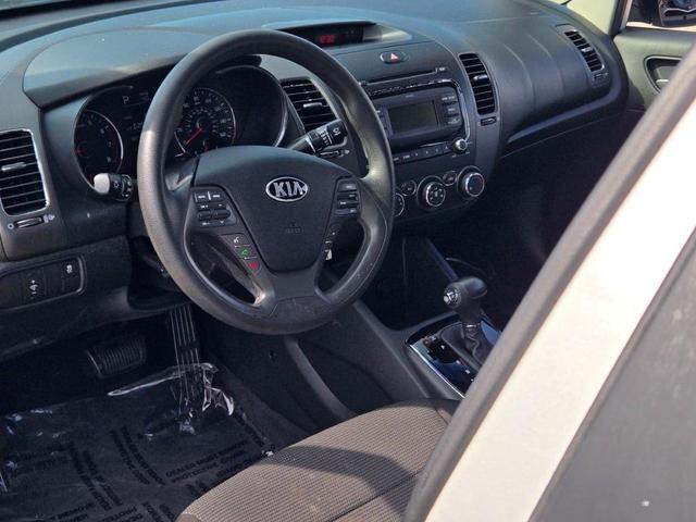 Photo of 2018 Silky Silver Kia Forte