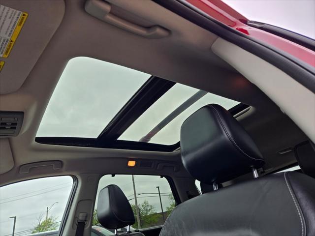 Photo of 2022 Scarlet Ember Tintcoat Nissan Pathfinder