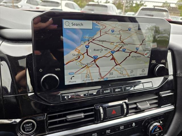 Photo of 2022 Scarlet Ember Tintcoat Nissan Pathfinder