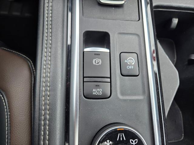 Photo of 2022 Scarlet Ember Tintcoat Nissan Pathfinder
