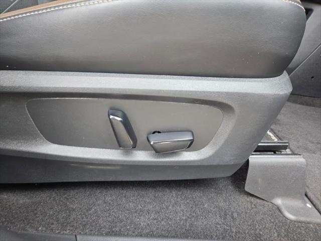 Photo of 2022 Scarlet Ember Tintcoat Nissan Pathfinder