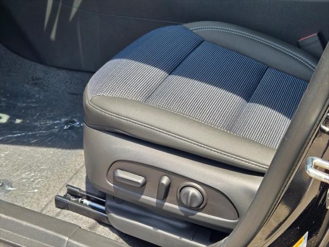 Photo of 2025 Ebony Twilight Metallic Buick Envista