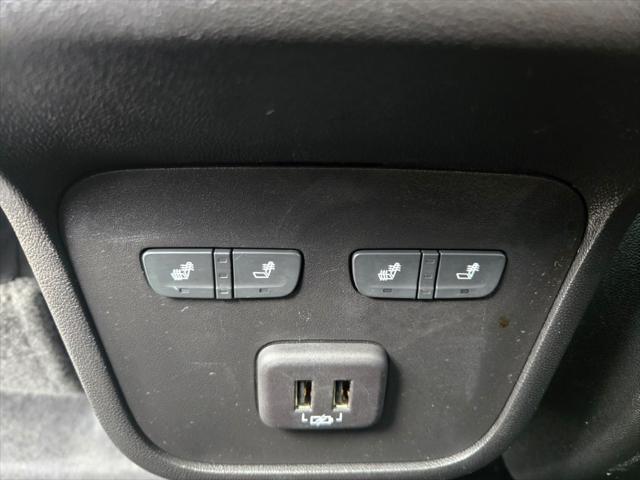 Photo of 2023 Ebony Twilight Metallic GMC Terrain
