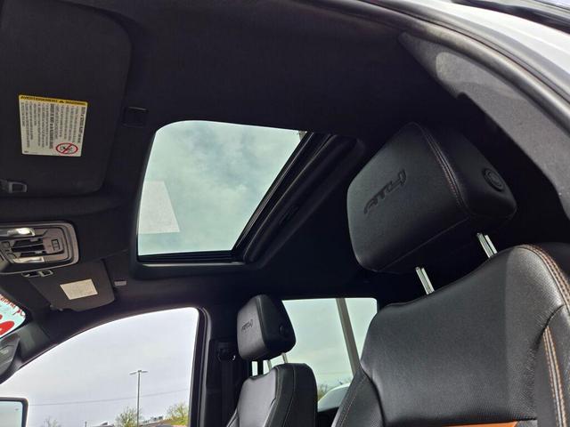 Photo of 2023 Summit White GMC Sierra 2500