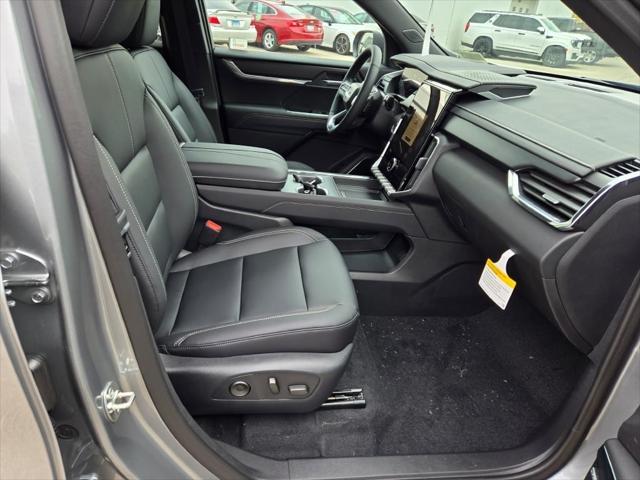 Photo of 2025 Sterling GMC Acadia