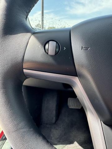 Photo of 2023 Red Multi-Coat Tesla Model 3
