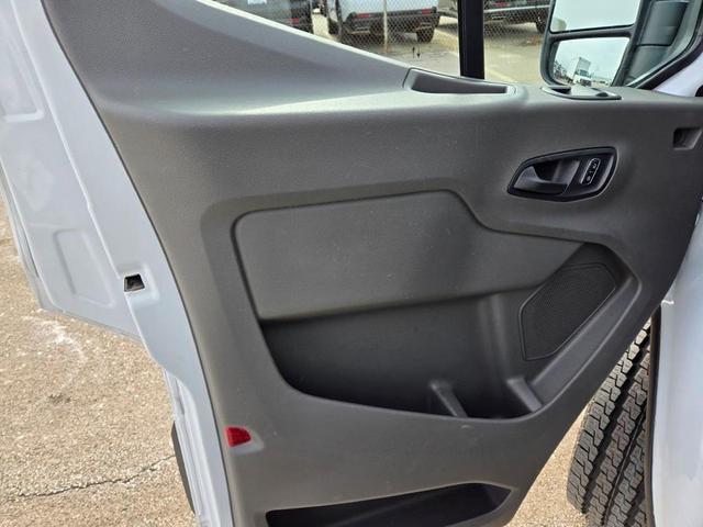 Photo of 2023 Oxford White Ford Transit-250