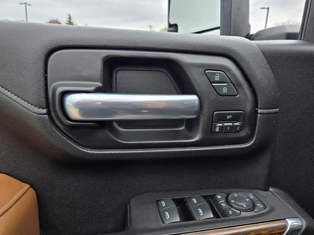 Photo of 2020 Oxford Brown Metallic Chevrolet Silverado 2500