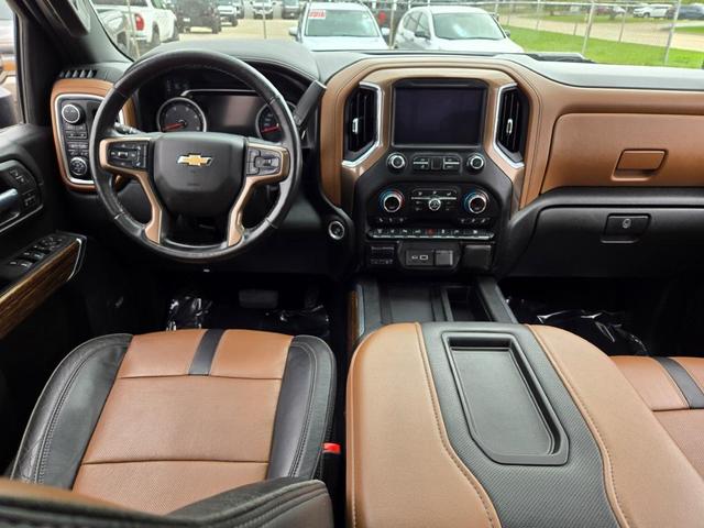 Photo of 2020 Oxford Brown Metallic Chevrolet Silverado 2500