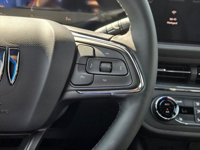 Photo of 2025 Summit White Buick Envista
