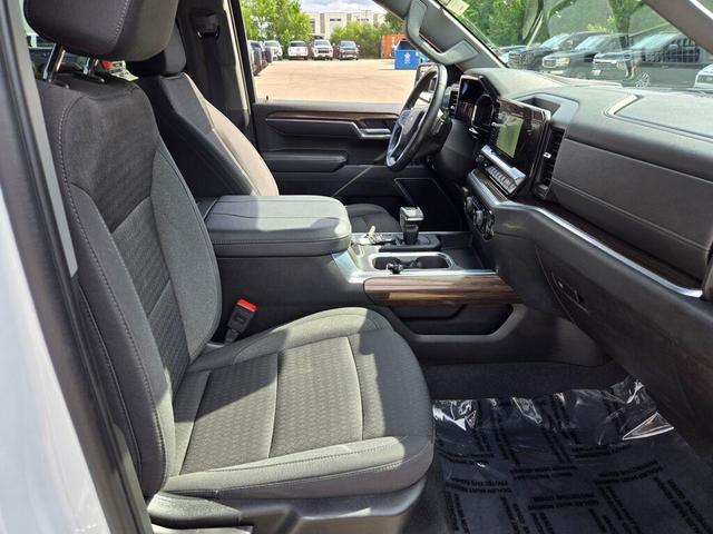 Photo of 2023 Summit White Chevrolet Silverado 1500