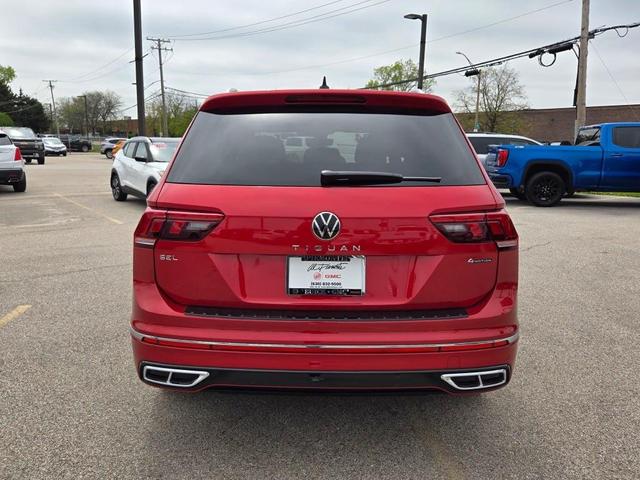 Photo of 2024 Kings Red Metallic Volkswagen Tiguan