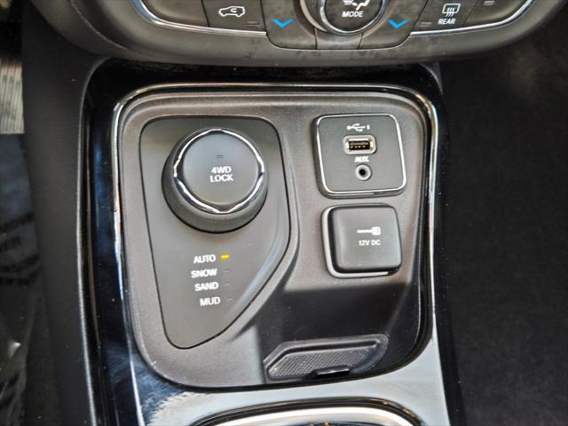 Photo of 2019 Redline Pearlcoat Jeep Compass