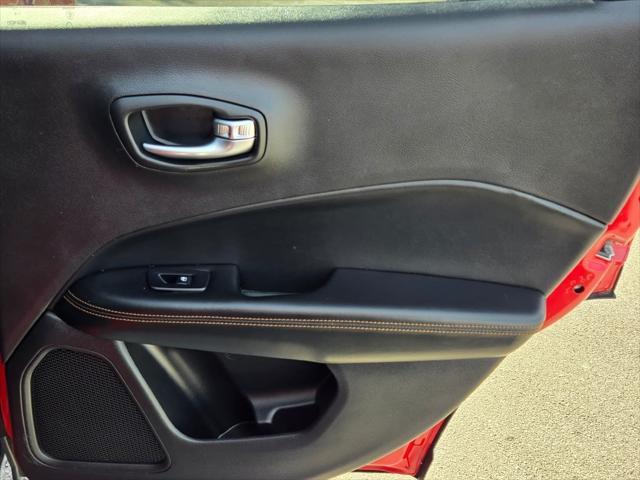 Photo of 2019 Redline Pearlcoat Jeep Compass