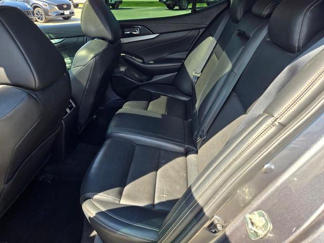 Photo of 2017 Gun Metallic Nissan Maxima