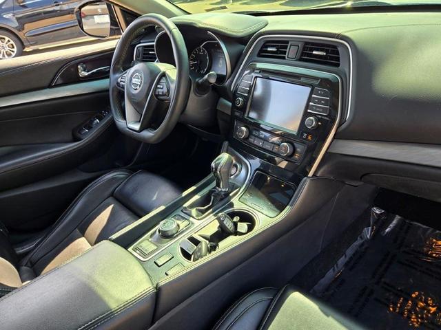 Photo of 2017 Gun Metallic Nissan Maxima