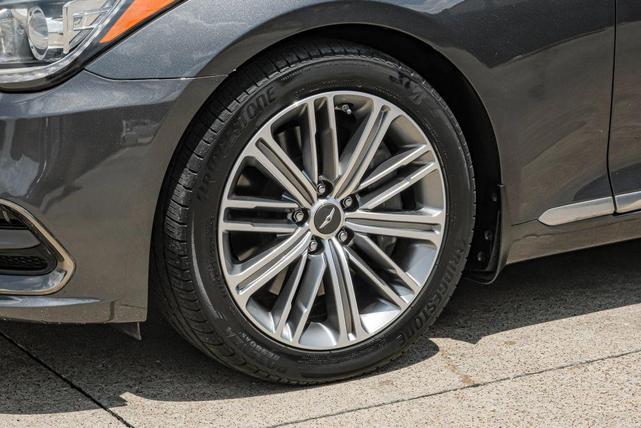 Photo of 2019 Gray Genesis G80