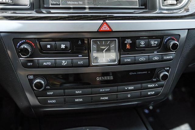 Photo of 2019 Gray Genesis G80