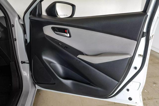 Photo of 2019 White Toyota Yaris Sedan