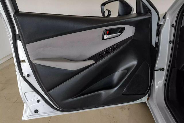 Photo of 2019 White Toyota Yaris Sedan