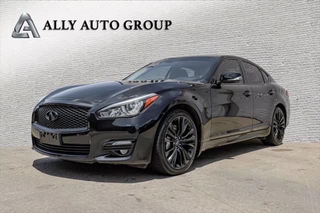 2017 Infiniti Q70