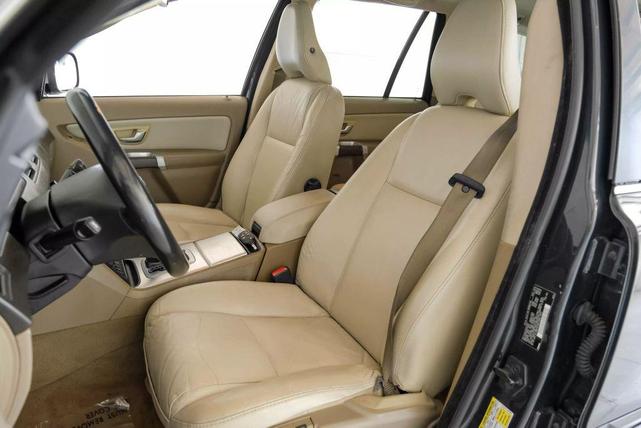 Photo of 2013 Gray Volvo XC90