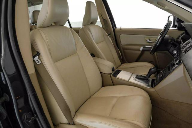 Photo of 2013 Gray Volvo XC90