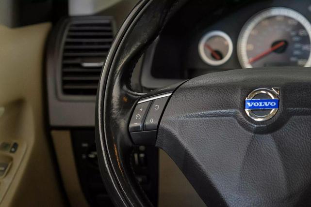 Photo of 2013 Gray Volvo XC90