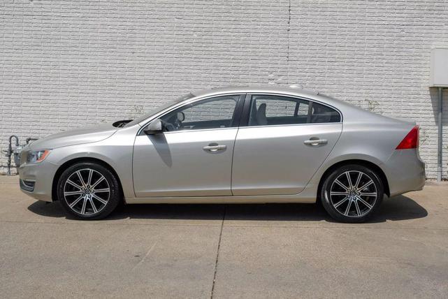 Photo of 2017 Gold Volvo S60 Inscription