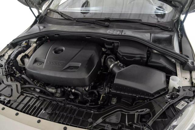 Photo of 2017 Gold Volvo S60 Inscription