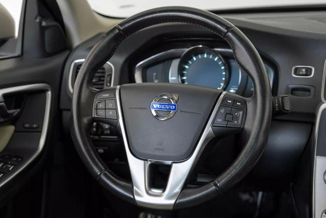 Photo of 2017 Gold Volvo S60 Inscription