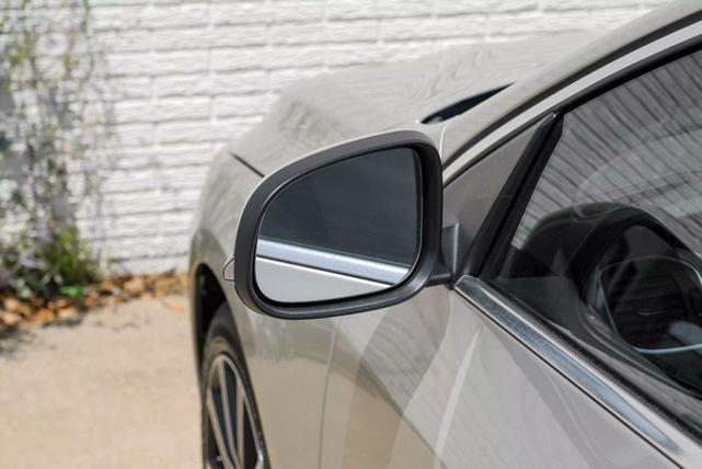 Photo of 2017 Gold Volvo S60 Inscription