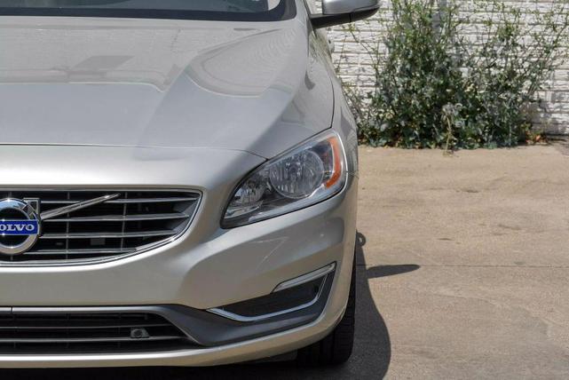 Photo of 2017 Gold Volvo S60 Inscription