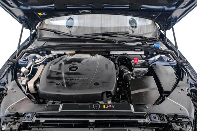 Photo of 2021 Blue Volvo S60