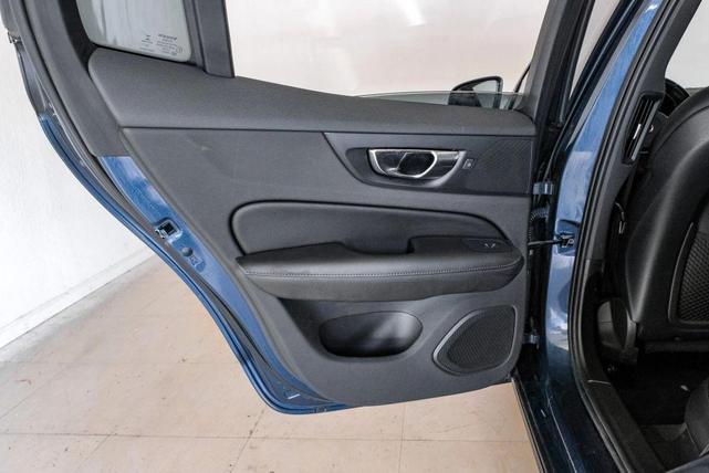 Photo of 2021 Blue Volvo S60