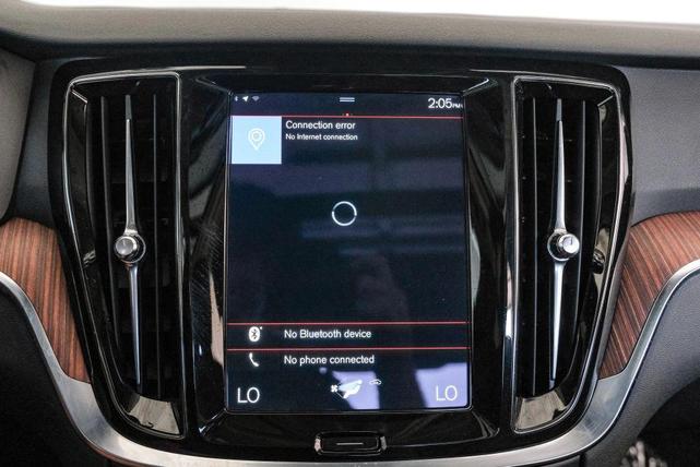 Photo of 2021 Blue Volvo S60