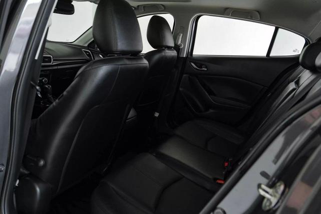 Photo of 2017 Gray Mazda Mazda3