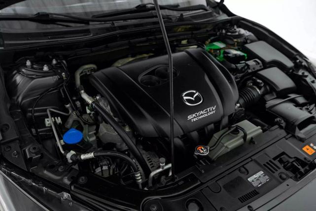 Photo of 2017 Gray Mazda Mazda3