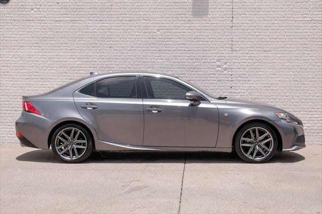 Photo of 2014 Gray Lexus IS 250