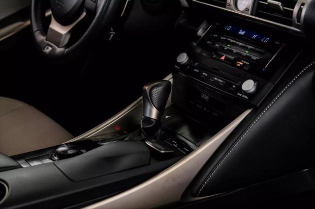 Photo of 2014 Gray Lexus IS 250