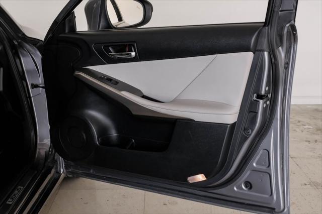 Photo of 2014 Gray Lexus IS 250