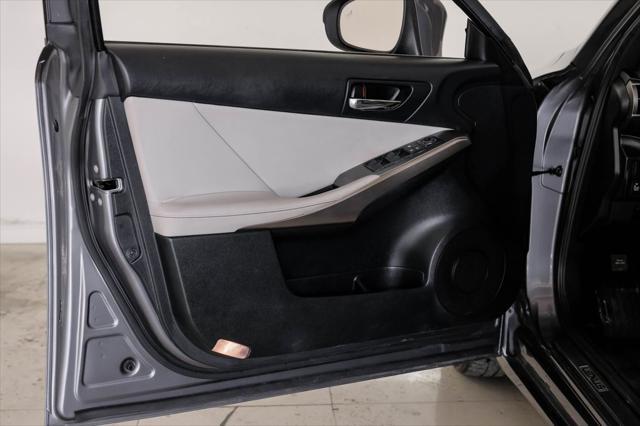Photo of 2014 Gray Lexus IS 250