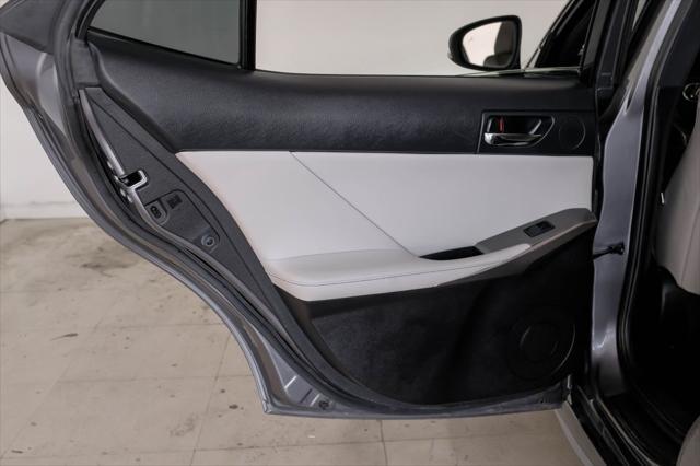 Photo of 2014 Gray Lexus IS 250